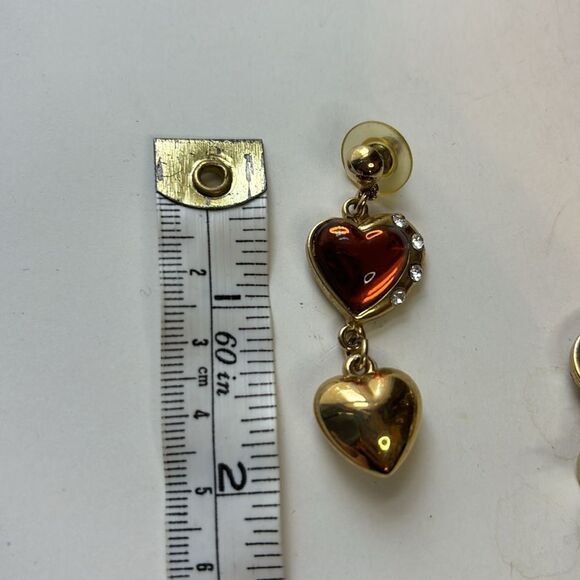 Gold tone fashion dangle statement earrings with orange resin hearts - Picture 4 of 4